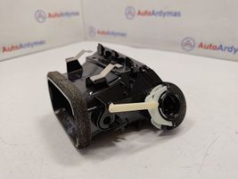 BMW 2 F22 F23 Kojelaudan sivutuuletussuuttimen kehys 9205356