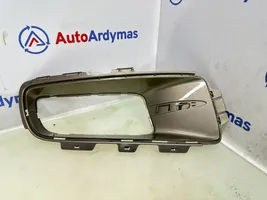 BMW X5 E70 Etupuskurin alempi jäähdytinsäleikkö 7175486