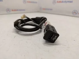 BMW 3 E92 E93 USB-pistokeliitin 9237656