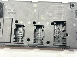 BMW 3 F30 F35 F31 Module de fusibles 9329702