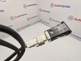 BMW 3 E90 E91 Connecteur/prise USB 9167196