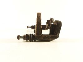 Suzuki SX4 Plaquette / support d'étrier avant 2143B