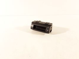 Toyota Prius (XW20) Orologio 8391047040