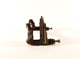 Mini Clubman F54 Supporto della pinza del freno anteriore 49044B