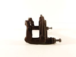 Mini Clubman F54 Supporto della pinza del freno anteriore 49044B