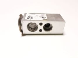 Mini Clubman F54 Zawór rozprężny klimatyzacji A/C 6845415
