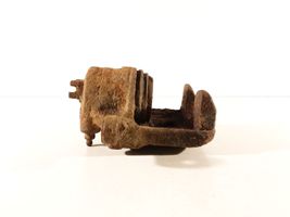 Nissan Patrol Y61 Bremssattel hinten 