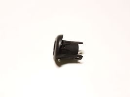 Land Rover Discovery 3 - LR3 Rear parking sensor holder (PDC) VTJ000100