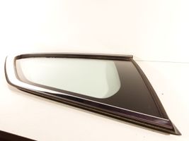 Subaru Legacy Fenêtre latérale avant / vitre triangulaire 43R00011