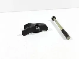 Toyota Corolla E120 E130 Support de pince d'injecteur de carburant 