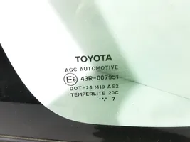 Toyota Auris 150 Finestrino/vetro triangolo anteriore 43R007951