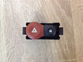 Renault Grand Modus Botón interruptor de luz de peligro 