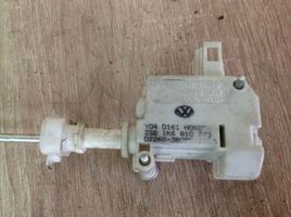 Volkswagen Golf V Serratura del tappo del serbatoio del carburante 