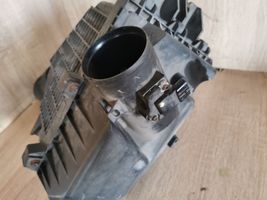 Honda CR-V Air filter box 