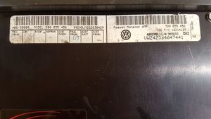 Volkswagen PASSAT B5 Amplificateur de son 3B0035456