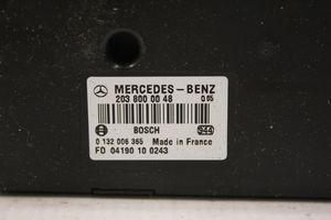 Mercedes-Benz C W203 Pompa a vuoto chiusura centralizzata 2038000048