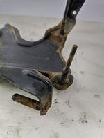 Mercedes-Benz E W211 Supporto del compressore ad aria dello pneumatico A2193200143