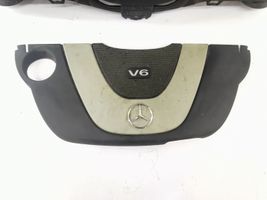 Mercedes-Benz E A207 Variklio dangtis (apdaila) A2720100067