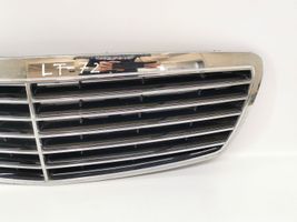 Mercedes-Benz E W211 Altra parte della carrozzeria A2118800583