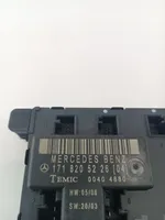 Mercedes-Benz SLK R171 Unité de commande module de porte A1718205226