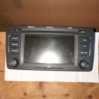 Skoda Octavia Mk2 (1Z) Radio/CD/DVD/GPS-pääyksikkö 1Z0035156F