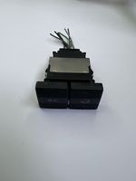 Volkswagen Golf III Air conditioning (A/C) switch 1H0959543