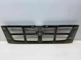 Subaru Forester SF Maskownica / Grill / Atrapa górna chłodnicy 91065FC010WG