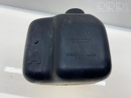 Subaru Legacy Caja del filtro de aire 46043AG00A
