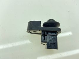 Subaru Legacy Sensor de la puerta trasera 83331AE00B9E