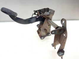 Subaru Impreza I Assemblage pédale 36020FC000