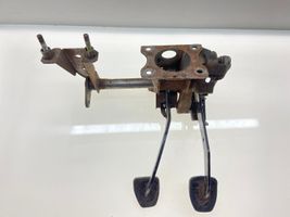 Subaru Impreza I Assemblage pédale 36020FC000