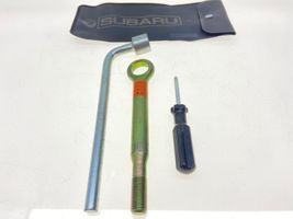 Subaru Legacy Kit d’outils 97010AG000