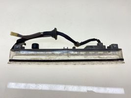 Subaru Legacy Luce d’arresto centrale/supplementare 84701AG001