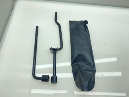 Nissan Navara Kit d’outils 