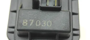 Subaru Legacy Lämpöpuhaltimen moottorin vastus 87030