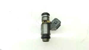 Renault Scenic I Injecteur de carburant 048H104274