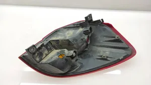 Subaru Legacy Luci posteriori 22020792