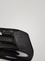 Mercedes-Benz C AMG W204 Etupuskurin alempi jäähdytinsäleikkö A2048850123