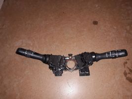 Subaru Outback (BS) Commodo, commande essuie-glace/phare 17F456