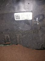 Toyota Avensis T270 Sulakemoduuli 8266205170