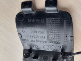 Audi A4 S4 B9 8W Takapuskurin hinaussilmukan suojakansi 8W5807441B