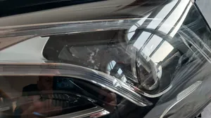 Mercedes-Benz E W213 Lampa przednia A2139064804KZ