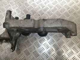 Volvo V70 Halterung Lichtmaschine 30757068