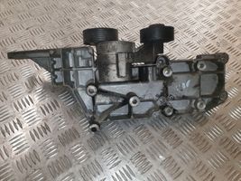 Volvo V70 Halterung Lichtmaschine 30757068