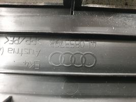 Audi Q7 4L Takaoven kynnyksen suojalista 4L0853794