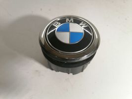 BMW 1 F20 F21 Przycisk otwierania klapy bagażnika 7270728