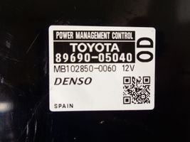 Toyota Avensis T270 Блок управления питанием 8969005040