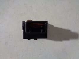 Toyota Avensis T270 Fuel tank opening switch 15C252