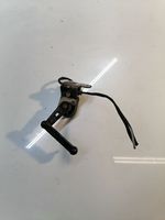 BMW 6 F06 Gran coupe Rear air suspension level height sensor 6861351