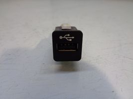 BMW 7 F01 F02 F03 F04 Connettore plug in USB 9237656